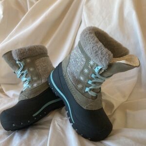 Cozy Winter Kids Boots - Tan and Black